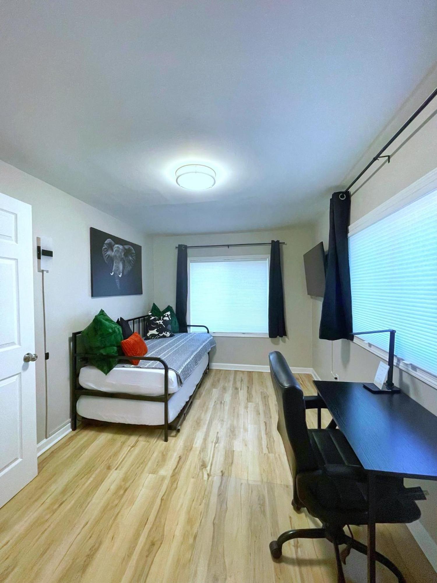 *New* The Cozy Haven, 5 Minutes To Atl Airport Apartment Atlanta Exterior photo